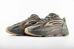 Picture of Yeezy 700 _SKUfc4221574fc
